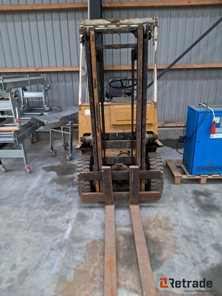 Gaffeltruck TCM FB 15 H4 - معدات صناعية: صور 4 Gaffeltruck TCM FB 15 H4 - معدات صناعية: صور 4