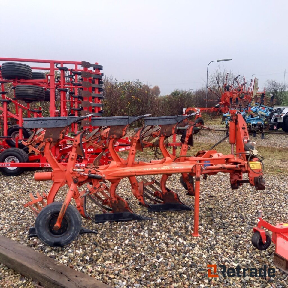 Harve / plov Kuhn master 120 , 3 furet vendeplov. 14" Risteplov. - الآلات والماكينات الزراعية: صور 4 Harve / plov Kuhn master 120 , 3 furet vendeplov. 14" Risteplov. - الآلات والماكينات الزراعية: صور 4