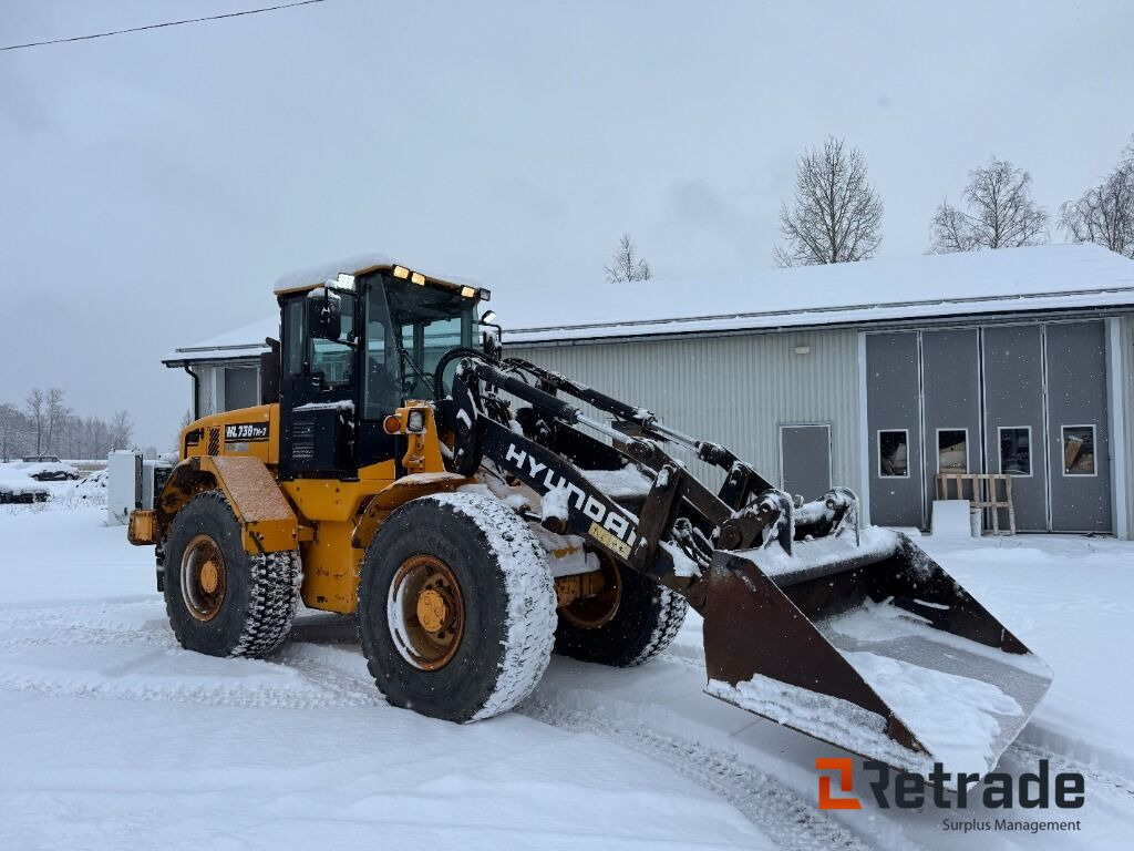 Hjullastare Hyundai HL730 TM-7 med planerskopa - اللودر بعجل: صور 2 Hjullastare Hyundai HL730 TM-7 med planerskopa - اللودر بعجل: صور 2