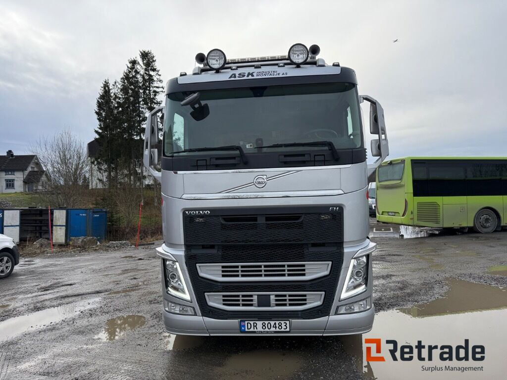 Kranbil Volvo FH500 6x2 - شاحنات مسطحة, شاحنة كرين: صور 3 Kranbil Volvo FH500 6x2 - شاحنات مسطحة, شاحنة كرين: صور 3