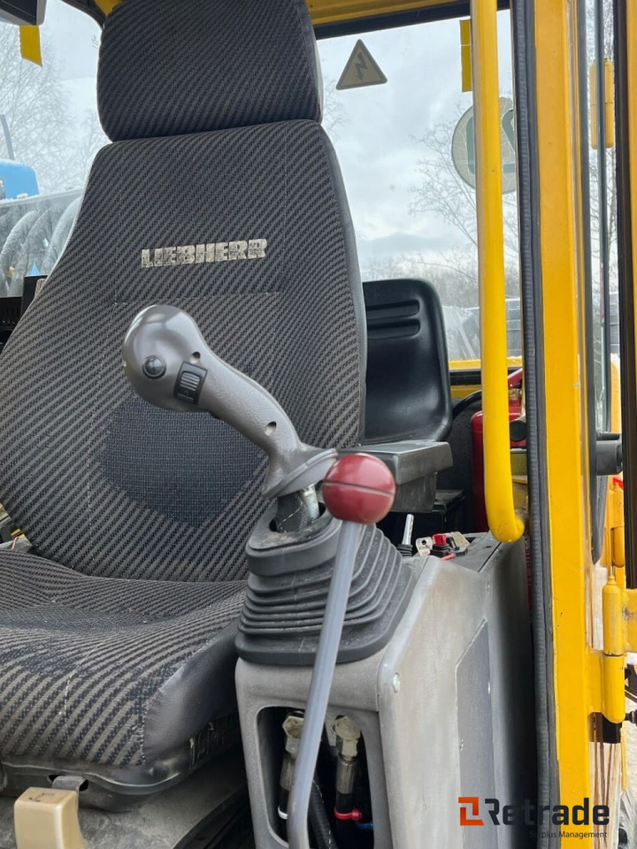 LIBHERR A900ZW RAIL 1999 MOD MVA FRI - حفارة على عجلات: صور 5 LIBHERR A900ZW RAIL 1999 MOD MVA FRI - حفارة على عجلات: صور 5