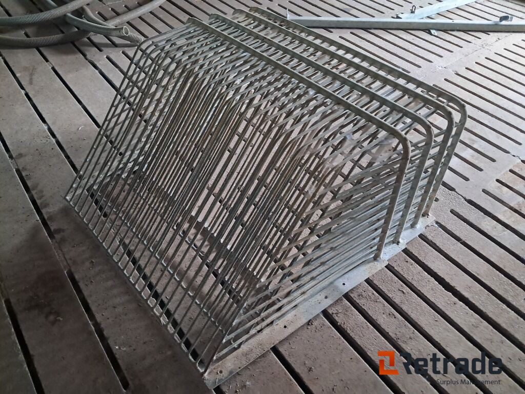 Landbrugsudstyr 4 stk Halmhække - الآلات والماكينات الزراعية: صور 2 Landbrugsudstyr 4 stk Halmhække - الآلات والماكينات الزراعية: صور 2