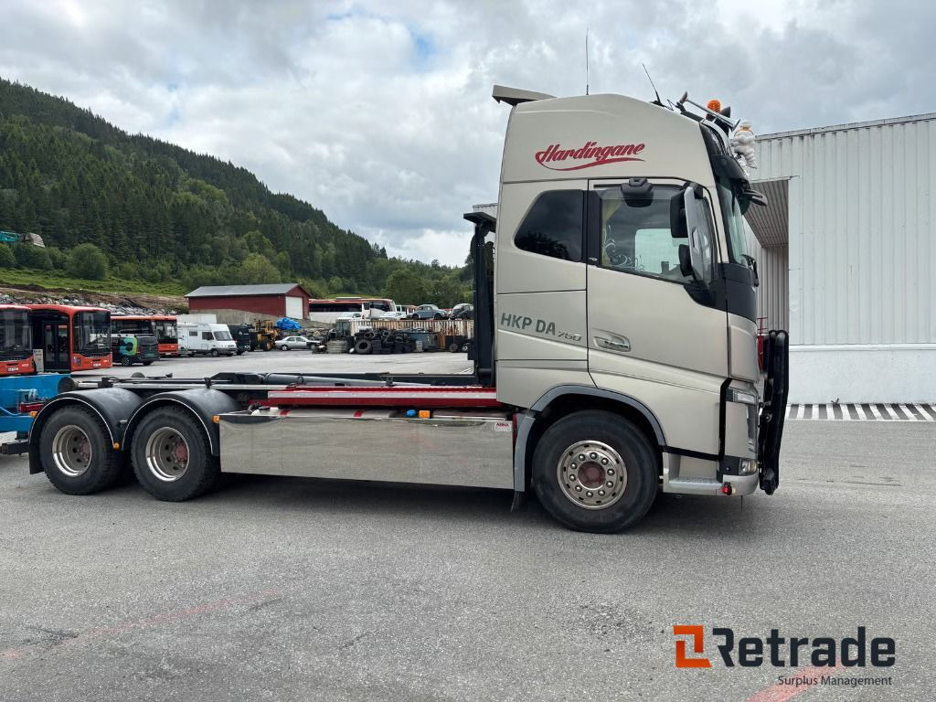 Lastebil VOLVO FH 16 750 - شاحنة ذات الخطاف: صور 5 Lastebil VOLVO FH 16 750 - شاحنة ذات الخطاف: صور 5