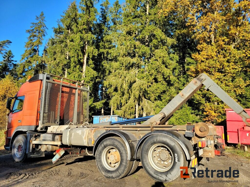 Lastväxlare plogutrustad med underbett Volvo FM 12 , Full parabel - شاحنة ذات الخطاف, شاحنة كرين: صور 4 Lastväxlare plogutrustad med underbett Volvo FM 12 , Full parabel - شاحنة ذات الخطاف, شاحنة كرين: صور 4