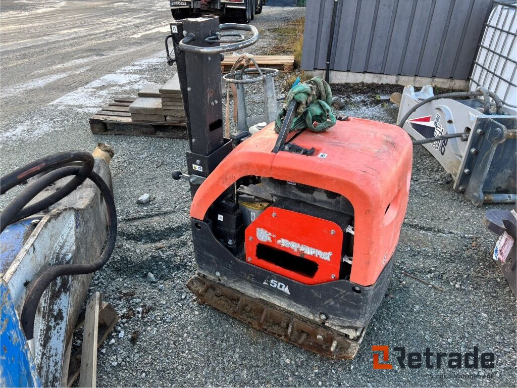 Markvibrator Husqvarna LG 504 - معدات البناء: صور 2 Markvibrator Husqvarna LG 504 - معدات البناء: صور 2