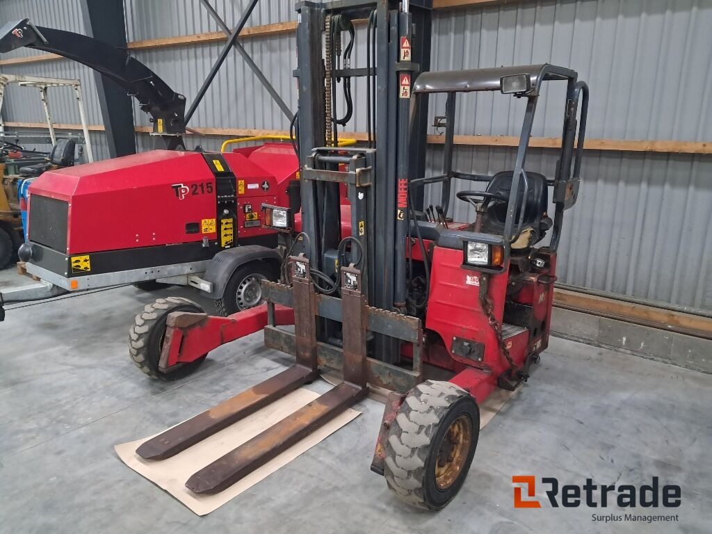 Medbringer Truck Moffett M4 25.3 - معدات صناعية: صور 2 Medbringer Truck Moffett M4 25.3 - معدات صناعية: صور 2