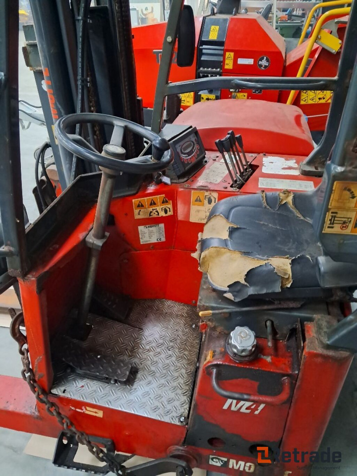 Medbringer Truck Moffett M4 25.3 - معدات صناعية: صور 5 Medbringer Truck Moffett M4 25.3 - معدات صناعية: صور 5