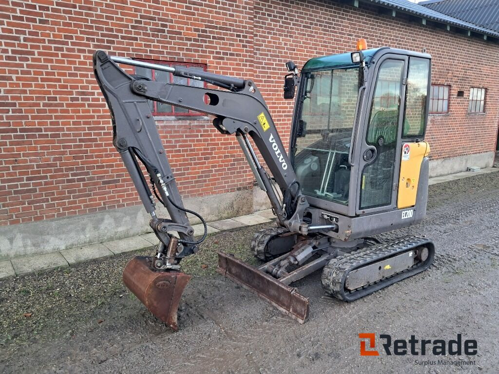 Minigraver Volvo EC20D - آلات البناء: صور 1 Minigraver Volvo EC20D - آلات البناء: صور 1