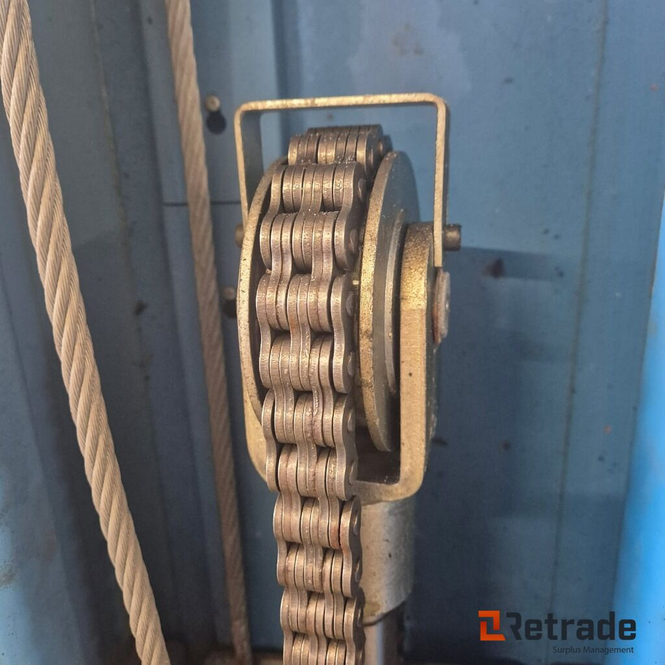 NORDIC 5tonn hydraulisk løftebukk - معدات الورش: صور 5 NORDIC 5tonn hydraulisk løftebukk - معدات الورش: صور 5