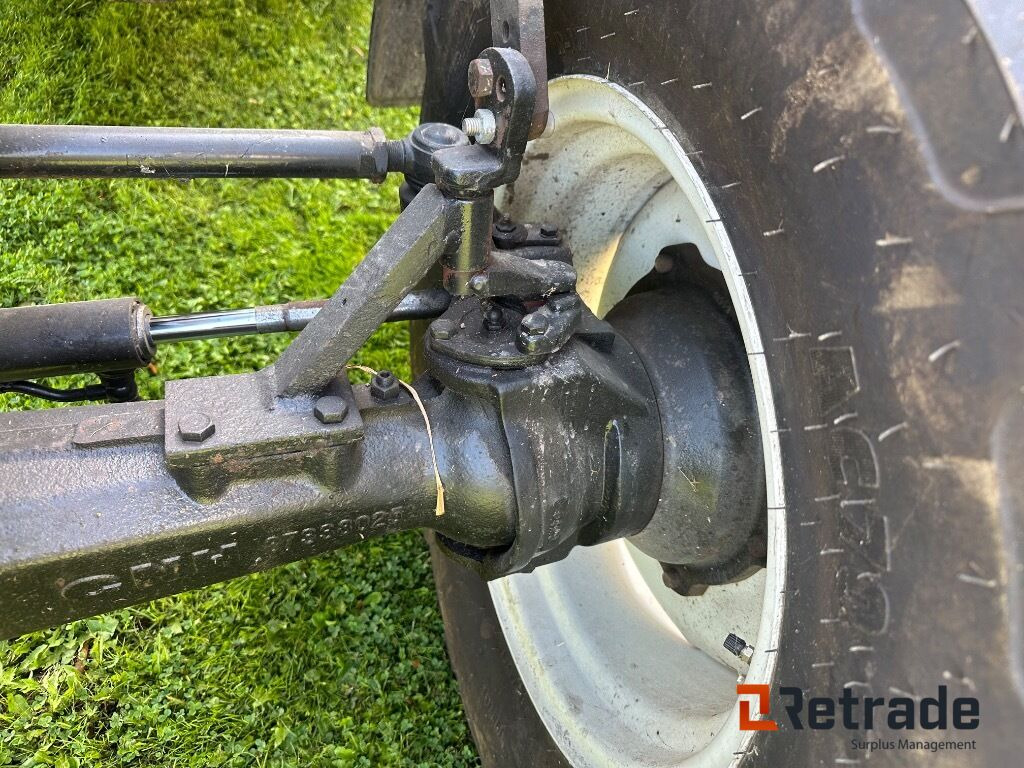 New Holland T4040 super steer traktor - الآلات والماكينات الزراعية: صور 5 New Holland T4040 super steer traktor - الآلات والماكينات الزراعية: صور 5