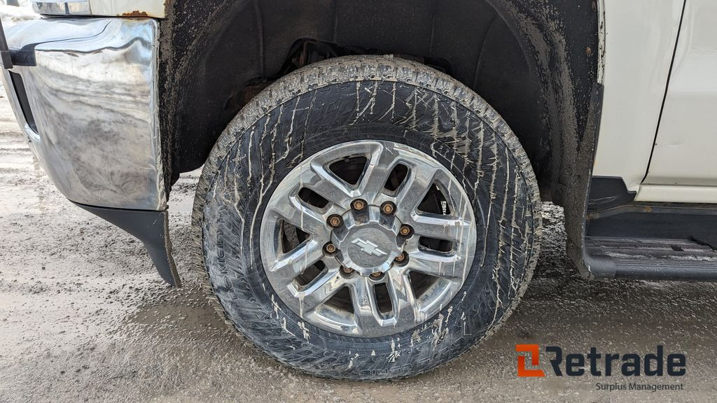 سيارة Pickup Chevrolet Silverado 3500 6,6L Duramax: صور 10 سيارة Pickup Chevrolet Silverado 3500 6,6L Duramax: صور 10