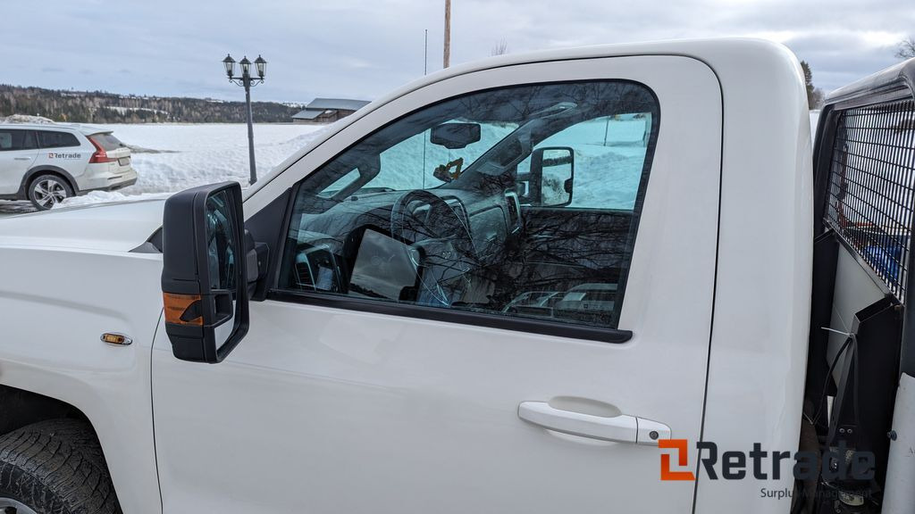 سيارة Pickup Chevrolet Silverado 3500 6,6L Duramax: صور 6 سيارة Pickup Chevrolet Silverado 3500 6,6L Duramax: صور 6