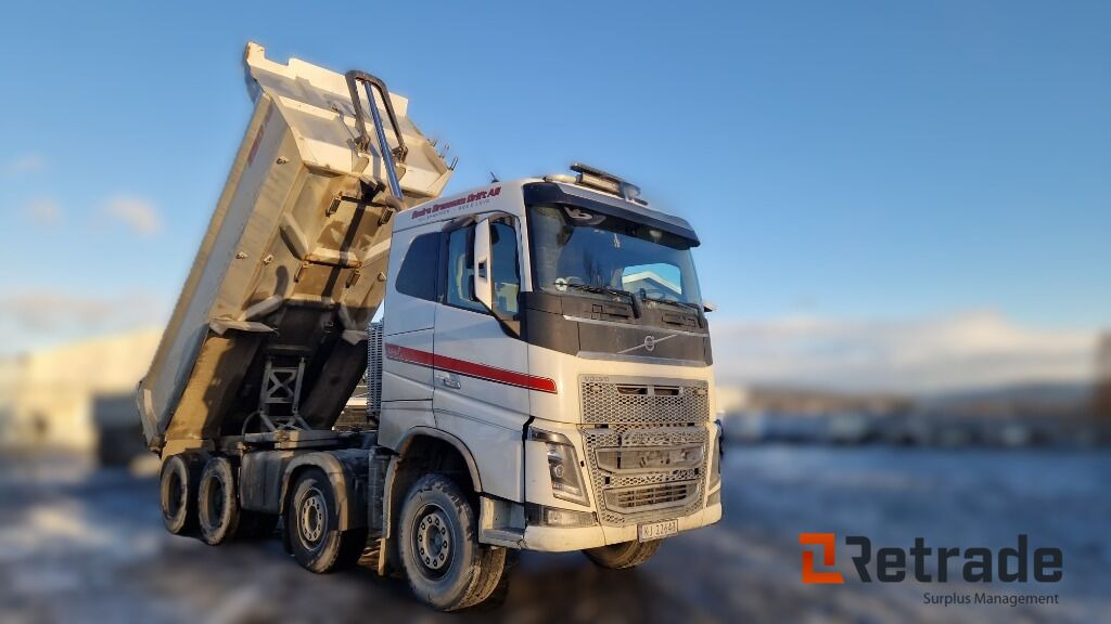 Robust og klar tippbil – Volvo FH16 650 8x4 med tipp og hengeropplegg - قلابات: صور 4 Robust og klar tippbil – Volvo FH16 650 8x4 med tipp og hengeropplegg - قلابات: صور 4