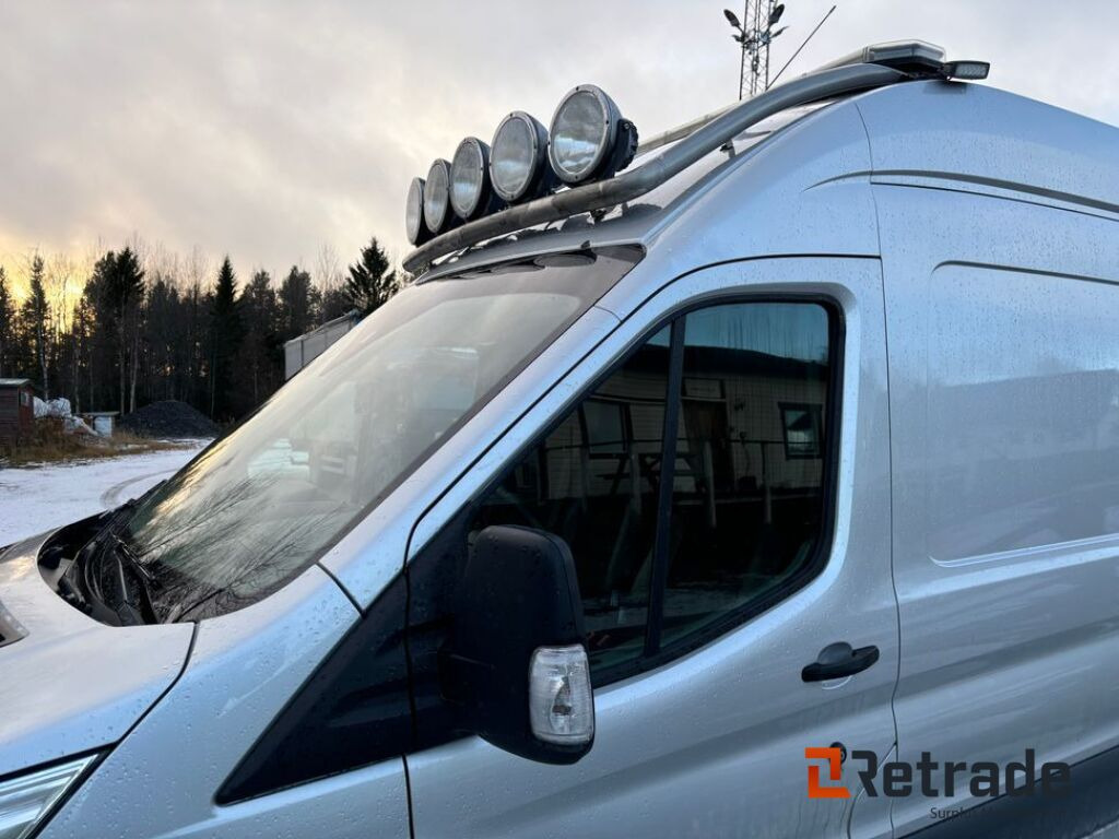 سيارة Servicebuss Ford Transit 2.2 TDCi 4X4 fullt verkstadsutrustad: صور 17 سيارة Servicebuss Ford Transit 2.2 TDCi 4X4 fullt verkstadsutrustad: صور 17