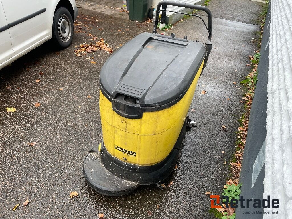 Skurmaskin/Golvskurmaskin Kärcher VD45/40 W - ماكينة فرك وتجفيف: صور 4 Skurmaskin/Golvskurmaskin Kärcher VD45/40 W - ماكينة فرك وتجفيف: صور 4