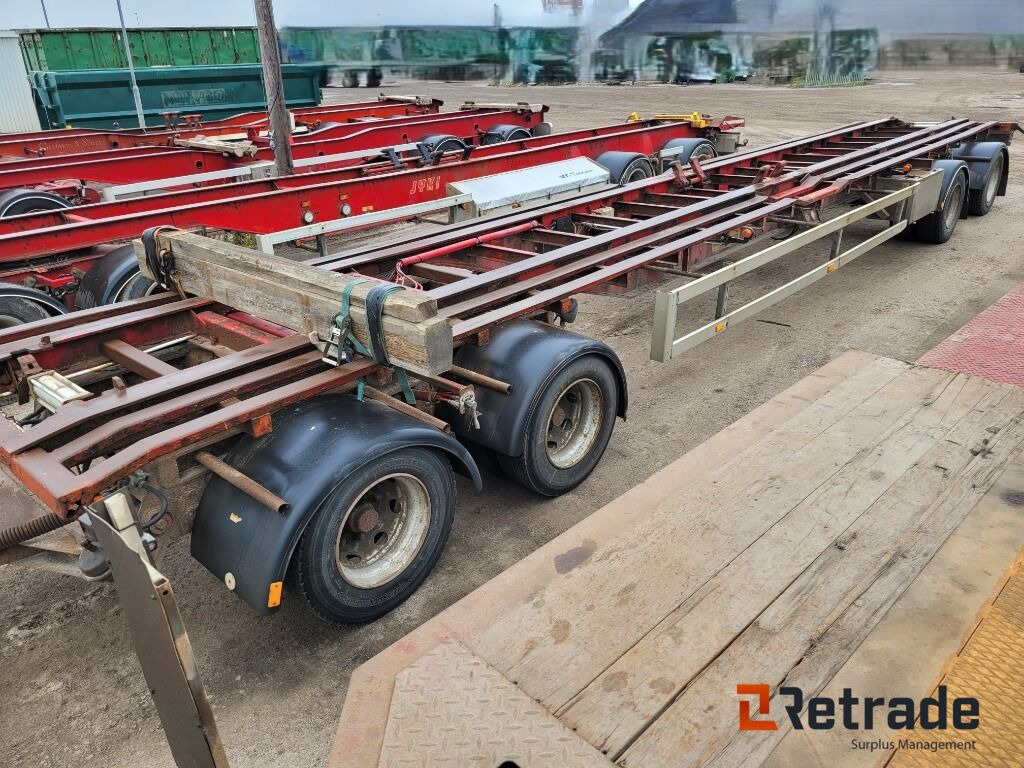 Släpvagn Briab Kilafors 4-axligt lastväxlarsläp - مقطورة هوك ليفت/ لود لوجر: صور 1 Släpvagn Briab Kilafors 4-axligt lastväxlarsläp - مقطورة هوك ليفت/ لود لوجر: صور 1