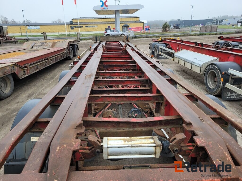 Släpvagn Briab Kilafors 4-axligt lastväxlarsläp - مقطورة هوك ليفت/ لود لوجر: صور 5 Släpvagn Briab Kilafors 4-axligt lastväxlarsläp - مقطورة هوك ليفت/ لود لوجر: صور 5