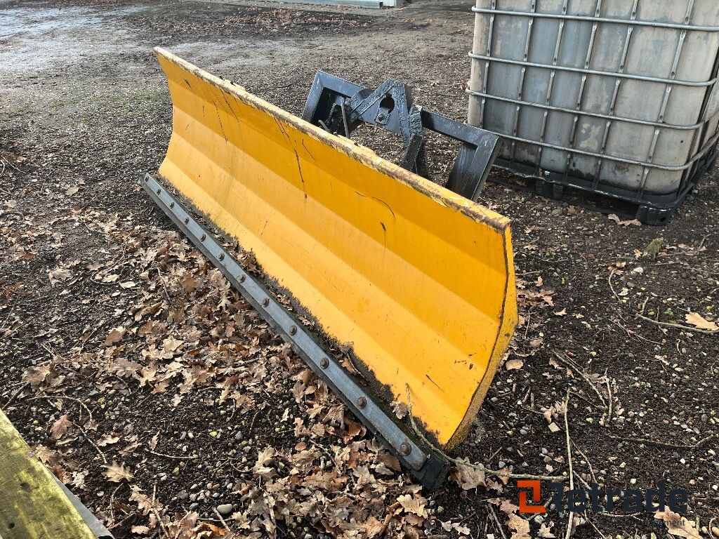 Snerydningsudstyr Sneskolv Havdrup Sneplov med hydraulisk sideskift, med gummikant nederst. - معدات البناء: صور 1 Snerydningsudstyr Sneskolv Havdrup Sneplov med hydraulisk sideskift, med gummikant nederst. - معدات البناء: صور 1