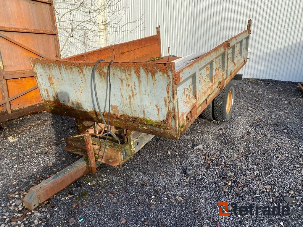 Tippkärra för traktor / grävmaskin - قلابة مقطورة: صور 1 Tippkärra för traktor / grävmaskin - قلابة مقطورة: صور 1