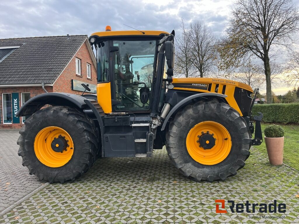 Traktor JCB Fasttrac 4220 serie 4 - الآلات والماكينات الزراعية: صور 4 Traktor JCB Fasttrac 4220 serie 4 - الآلات والماكينات الزراعية: صور 4