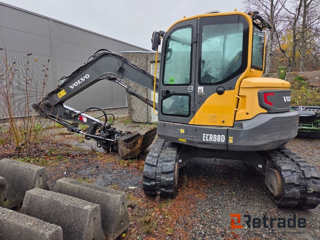 VOLVO ECR 88 2016 MOD ROTORTILT 3 BUCKET 2268 HOURS - حفارات زحافة: صور 5 VOLVO ECR 88 2016 MOD ROTORTILT 3 BUCKET 2268 HOURS - حفارات زحافة: صور 5