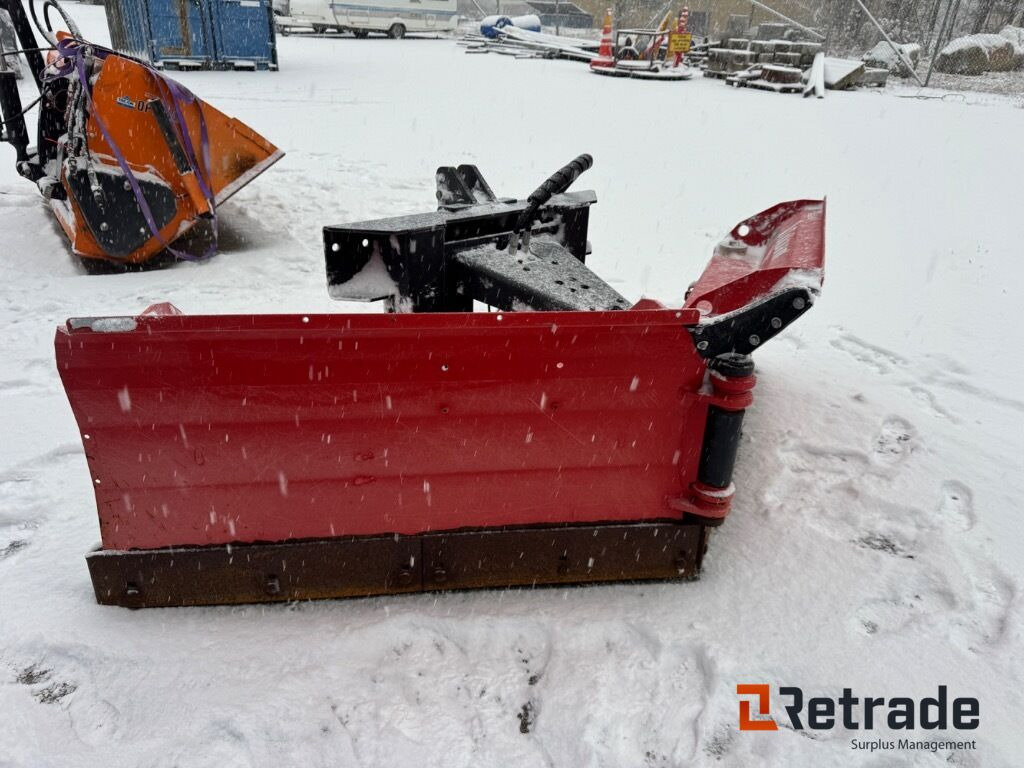 Vikplog Tokvam VT280 City med 3 - punktfäste - معدات البناء: صور 3 Vikplog Tokvam VT280 City med 3 - punktfäste - معدات البناء: صور 3