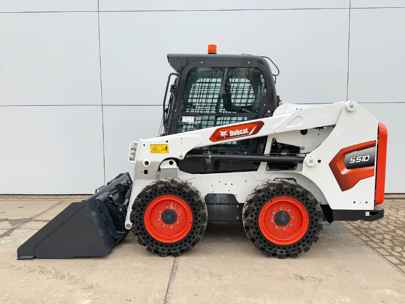 Bobcat S510 - New / Unused / Closed Cabine / AC - شيول صغير: صور 2 Bobcat S510 - New / Unused / Closed Cabine / AC - شيول صغير: صور 2