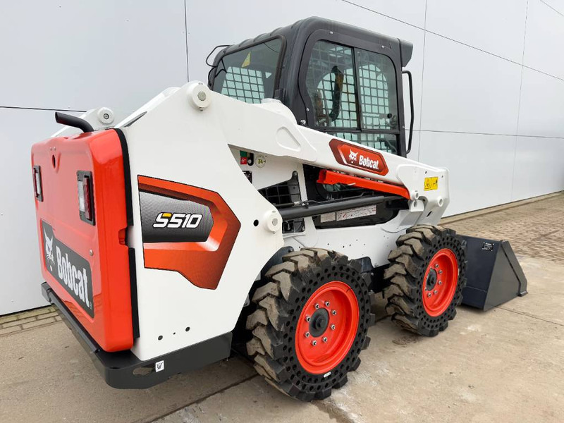 Bobcat S510 - New / Unused / Closed Cabine / AC - شيول صغير: صور 5 Bobcat S510 - New / Unused / Closed Cabine / AC - شيول صغير: صور 5