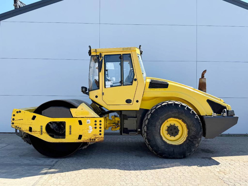 Bomag BW213DH-4 - EVIB/BVC / German Machine / Airco - مدحلة: صور 1 Bomag BW213DH-4 - EVIB/BVC / German Machine / Airco - مدحلة: صور 1
