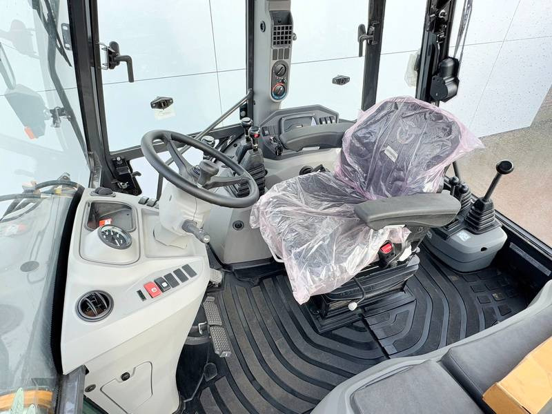 Case 570SV 4WD - 4/1 Bucket / Telescopic Boom / AC - حفار متعدد الاستخدام: صور 5 Case 570SV 4WD - 4/1 Bucket / Telescopic Boom / AC - حفار متعدد الاستخدام: صور 5