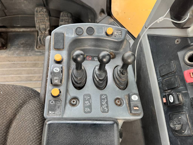اللودر بعجل Cat 962M - Third Function / Weight System: صور 10