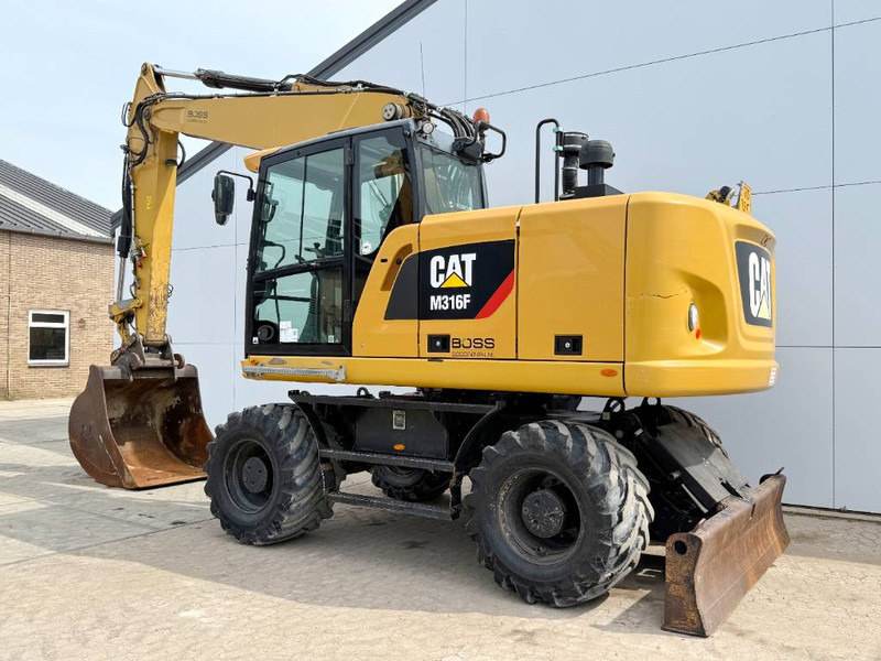 Cat M316F - Quick Coupler / Triple Boom / Auto Lube - حفارة على عجلات: صور 3 Cat M316F - Quick Coupler / Triple Boom / Auto Lube - حفارة على عجلات: صور 3
