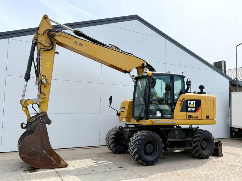 Cat M316F - Quick Coupler / Triple Boom / Auto Lube - حفارة على عجلات: صور 2 Cat M316F - Quick Coupler / Triple Boom / Auto Lube - حفارة على عجلات: صور 2