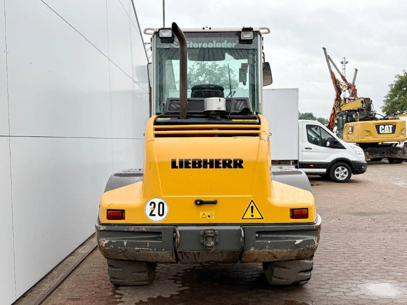 Liebherr L509 Stereo - German Machine / Automatic Greasing - اللودر بعجل: صور 4 Liebherr L509 Stereo - German Machine / Automatic Greasing - اللودر بعجل: صور 4