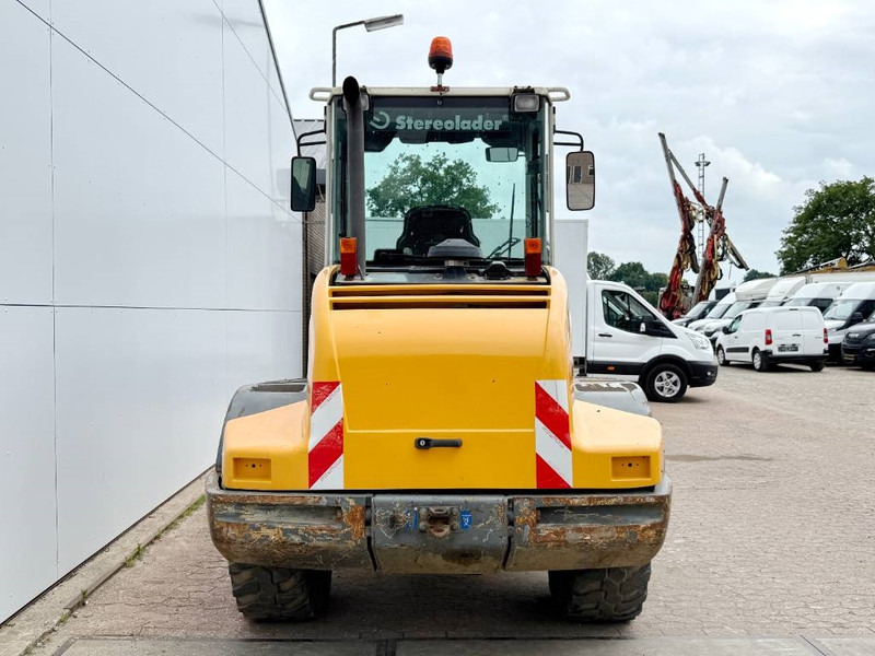 Liebherr L509 Stereo - German Machine / Automatic Greasing - اللودر بعجل: صور 4 Liebherr L509 Stereo - German Machine / Automatic Greasing - اللودر بعجل: صور 4