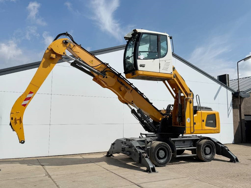 Liebherr LH22M Litronic - German Machine / Auto Greasing - حفارة النقل والشحن: صور 1 Liebherr LH22M Litronic - German Machine / Auto Greasing - حفارة النقل والشحن: صور 1