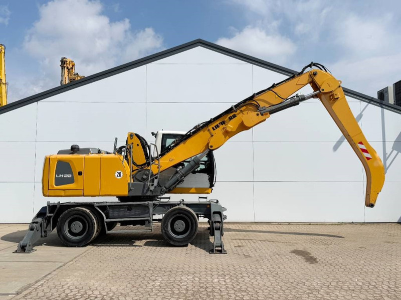 Liebherr LH22M Litronic - German Machine / Auto Greasing - حفارة النقل والشحن: صور 5 Liebherr LH22M Litronic - German Machine / Auto Greasing - حفارة النقل والشحن: صور 5