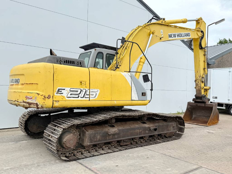 New Holland E215LC - German Machine / Hammer Lines - حفارات زحافة: صور 5 New Holland E215LC - German Machine / Hammer Lines - حفارات زحافة: صور 5