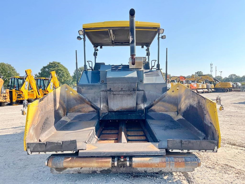 العامل بالقار Volvo P7820C - 6 Meter Paving Width / Topcon GPS System: صور 10