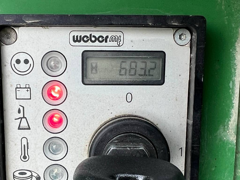 صفائح اهتزازية Weber CR8 - Excellent Condition / Low Hours: صور 8