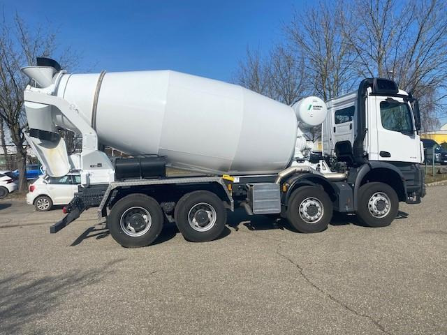 Mercedes Arocs 4145 - شاحنة خلاطة خرسانة: صور 4 Mercedes Arocs 4145 - شاحنة خلاطة خرسانة: صور 4