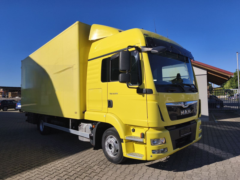 MAN TGL 8.220 Möbelkoffer AHK Euro 6 4x2 (18) - بصندوق مغلق شاحنة: صور 1 MAN TGL 8.220 Möbelkoffer AHK Euro 6 4x2 (18) - بصندوق مغلق شاحنة: صور 1