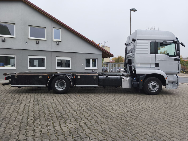 MAN TGM 12.290 BDF Euro 6 4x2 AHK (36) - الشاسيه شاحنة: صور 4 MAN TGM 12.290 BDF Euro 6 4x2 AHK (36) - الشاسيه شاحنة: صور 4