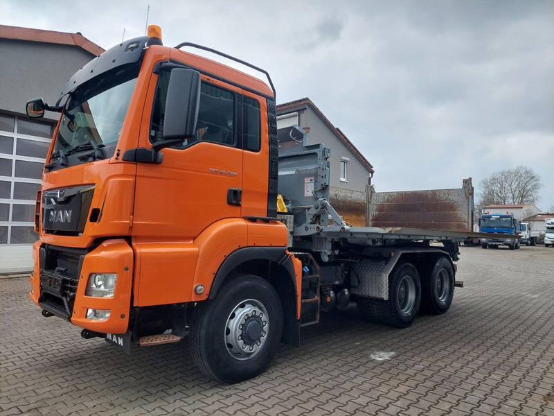 MAN TGS 26.500 Hydrodrive Schwarzmüller Wechselsystem SZM - قلابات: صور 1 MAN TGS 26.500 Hydrodrive Schwarzmüller Wechselsystem SZM - قلابات: صور 1