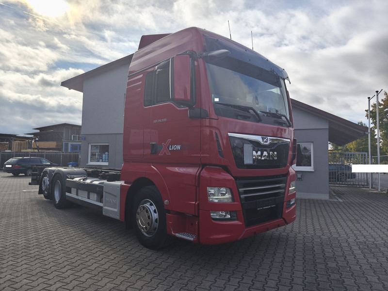 MAN TGX 26.500 BDF 6x2 Euro 6 Retarder Standard Lift+Lenk Euro 6 (29 - الشاسيه شاحنة: صور 2 MAN TGX 26.500 BDF 6x2 Euro 6 Retarder Standard Lift+Lenk Euro 6 (29 - الشاسيه شاحنة: صور 2