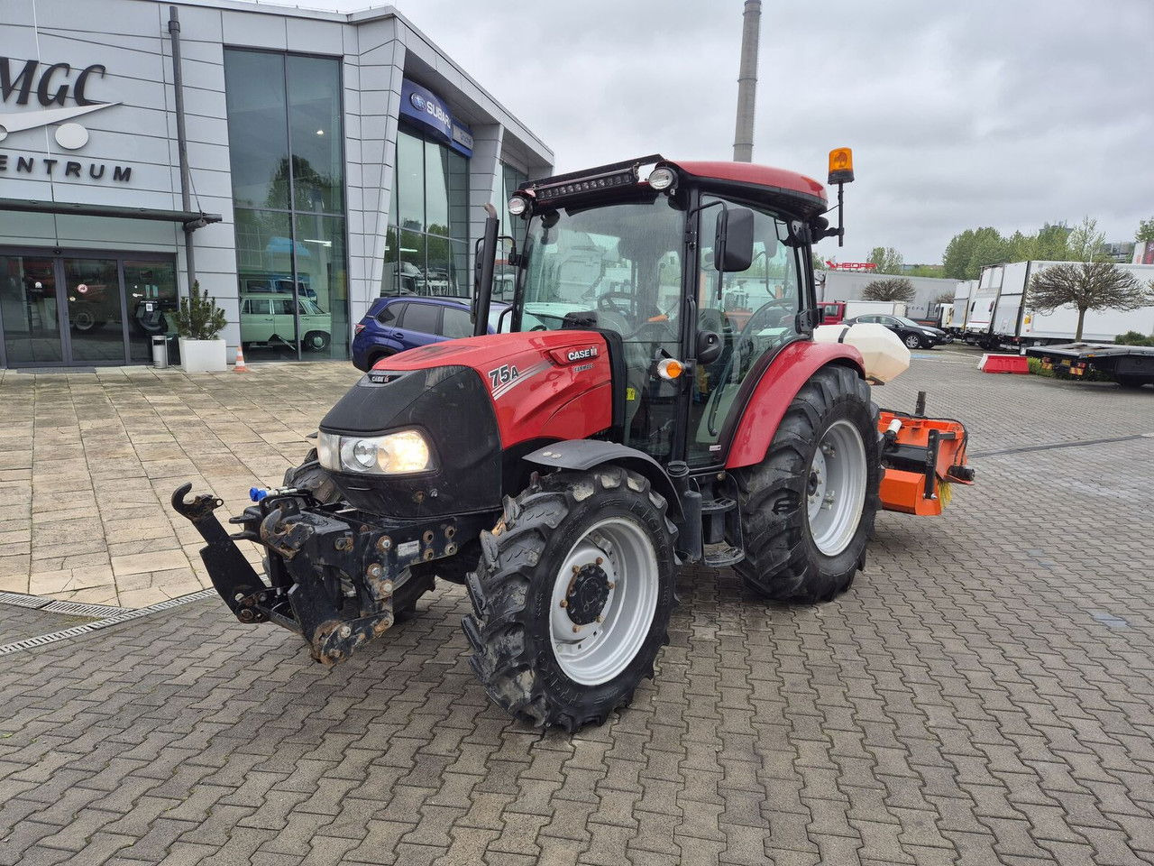 Case IH Farmall 75 / 2022 / Only 1853 MTH / Sweeper + Plow Extra / 1 OWN - جرار: صور 3 Case IH Farmall 75 / 2022 / Only 1853 MTH / Sweeper + Plow Extra / 1 OWN - جرار: صور 3