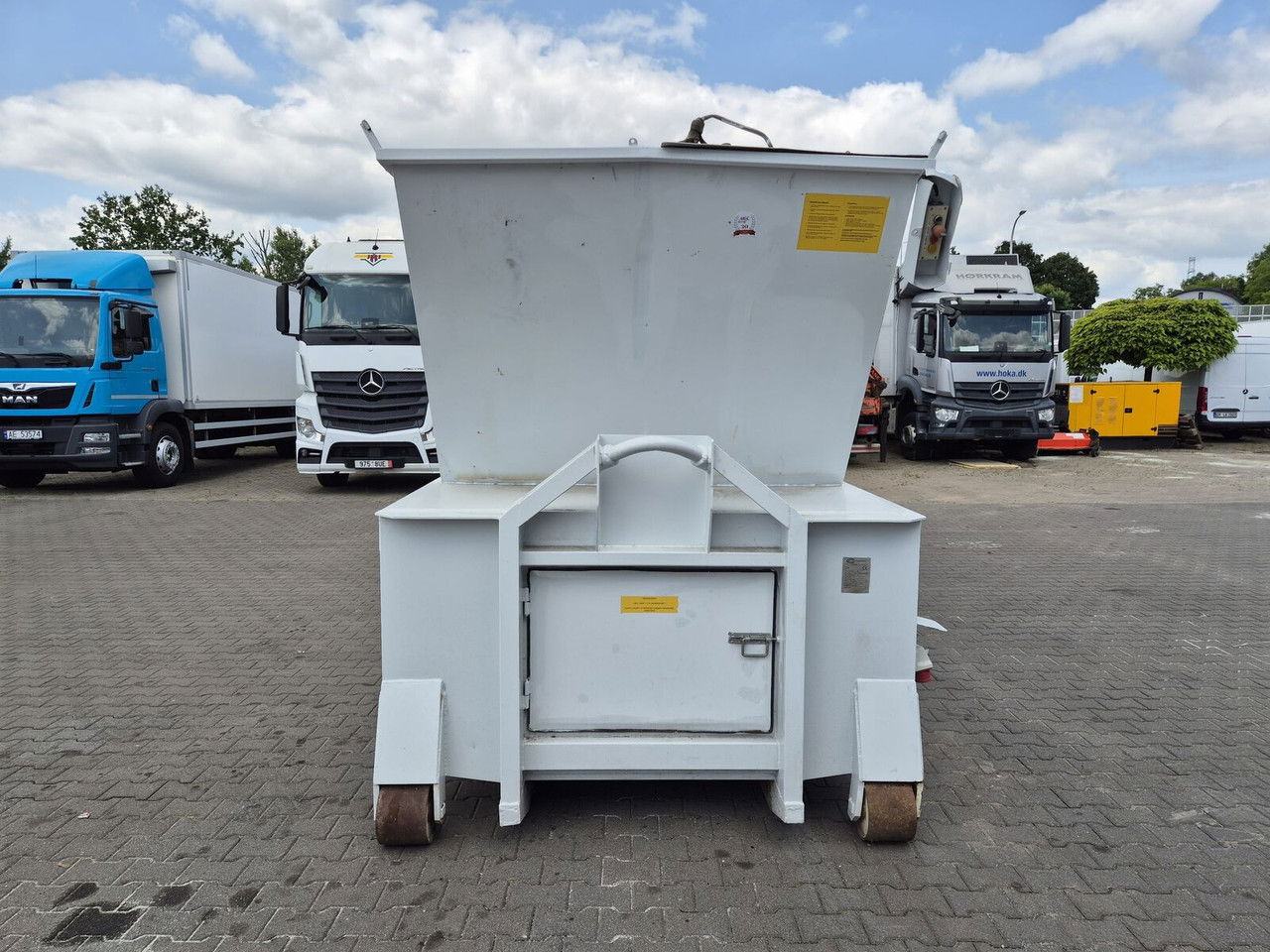 Compact K 1812/20 Compoman K 1812/20 - شاحنة قمامة - جسم السيارة: صور 3 Compact K 1812/20 Compoman K 1812/20 - شاحنة قمامة - جسم السيارة: صور 3