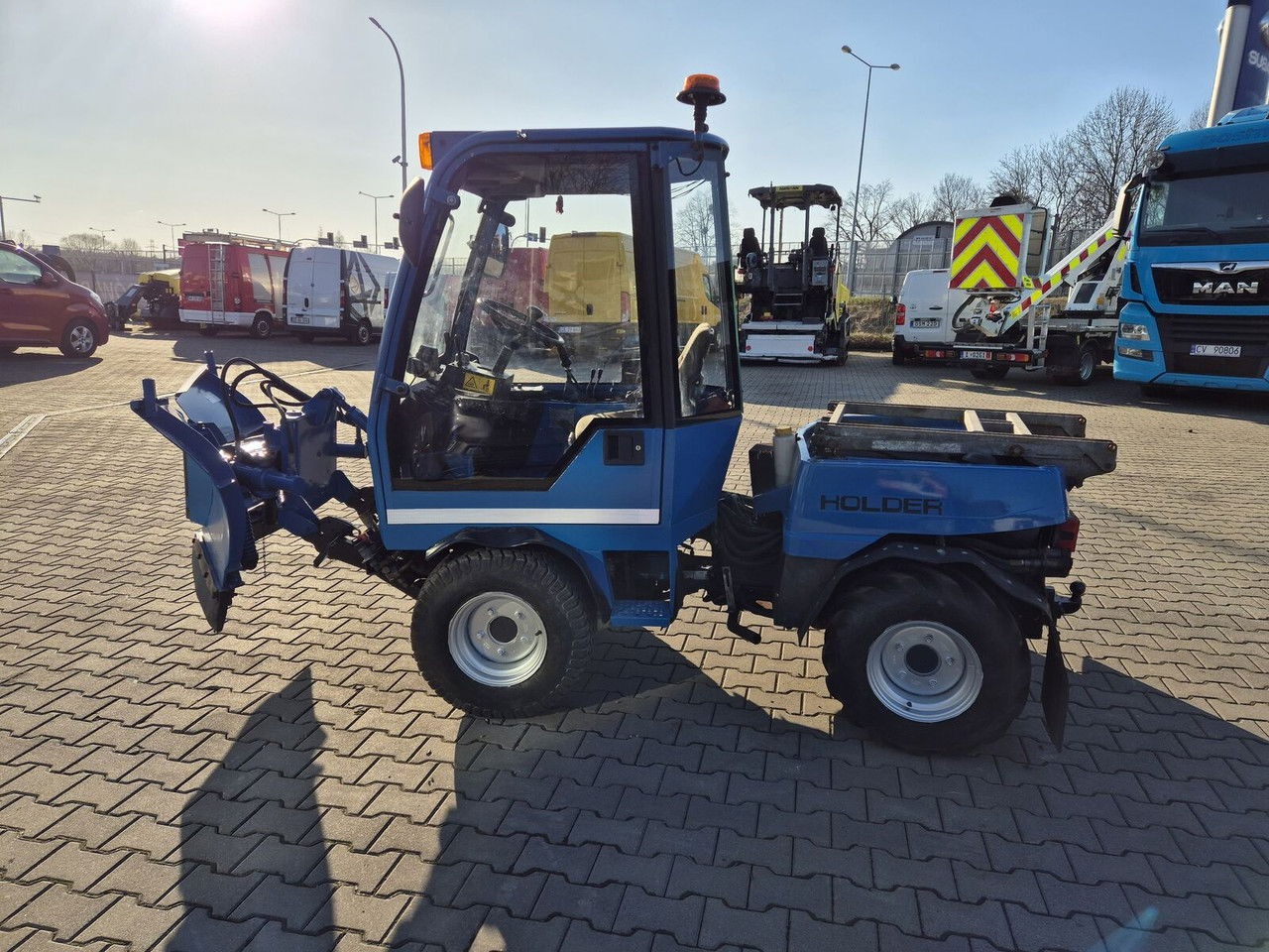 HOLDER C245 4WD / Tool carrier / Snow plow / PTO Front AN D Rear / 4X4 / إيجار HOLDER C245 4WD / Tool carrier / Snow plow / PTO Front AN D Rear / 4X4 /: صور 13 HOLDER C245 4WD / Tool carrier / Snow plow / PTO Front AN D Rear / 4X4 / إيجار HOLDER C245 4WD / Tool carrier / Snow plow / PTO Front AN D Rear / 4X4 /: صور 13