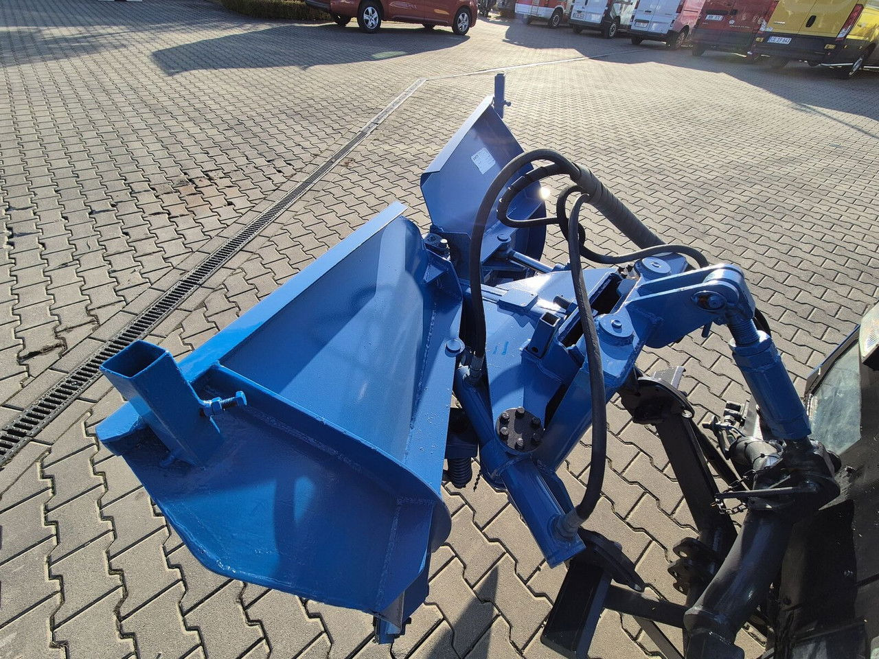HOLDER C245 4WD / Tool carrier / Snow plow / PTO Front AN D Rear / 4X4 / إيجار HOLDER C245 4WD / Tool carrier / Snow plow / PTO Front AN D Rear / 4X4 /: صور 19 HOLDER C245 4WD / Tool carrier / Snow plow / PTO Front AN D Rear / 4X4 / إيجار HOLDER C245 4WD / Tool carrier / Snow plow / PTO Front AN D Rear / 4X4 /: صور 19