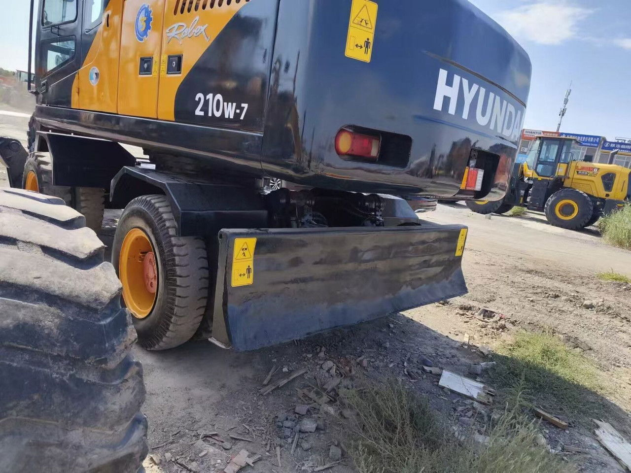 Hyundai R210-7 / Cummins / 1800MTH / Like NEW/20,5Tons/Sp R210-7 / Cummins / 1800MTH / Like NEW/20,5Tons/Special Ofert - حفارة على عجلات: صور 5 Hyundai R210-7 / Cummins / 1800MTH / Like NEW/20,5Tons/Sp R210-7 / Cummins / 1800MTH / Like NEW/20,5Tons/Special Ofert - حفارة على عجلات: صور 5